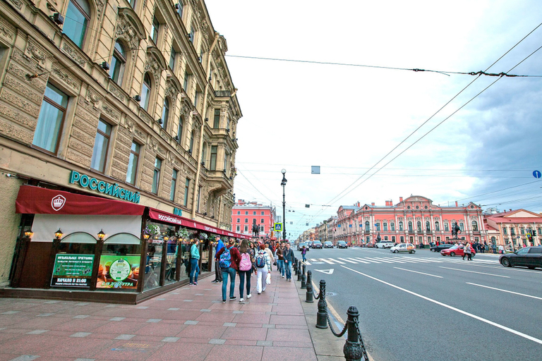 Others 5, Feelathome on Nevsky, Sankt-Peterburg gorsovet