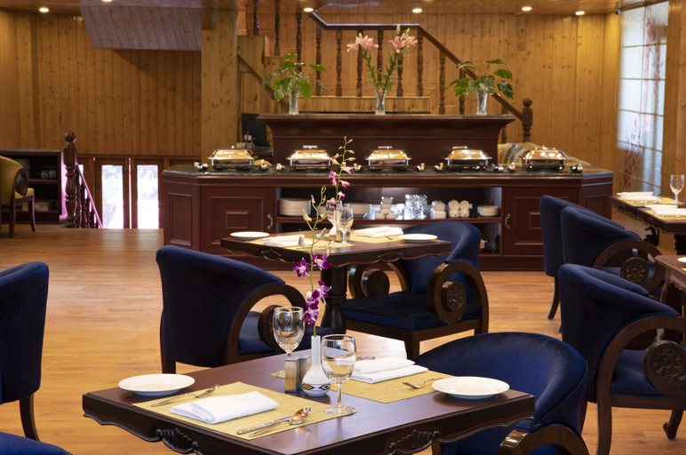 Food & Drinks 5, Regenta Inn By Riverside Manali, Kullu