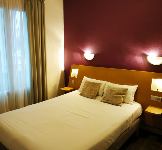 Bedroom 4, Brit Hotel Hermitage, Charente-Maritime