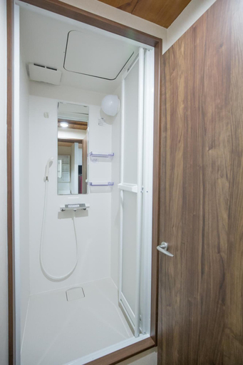 Bathroom 5, Woodon - Hostel, Osaka