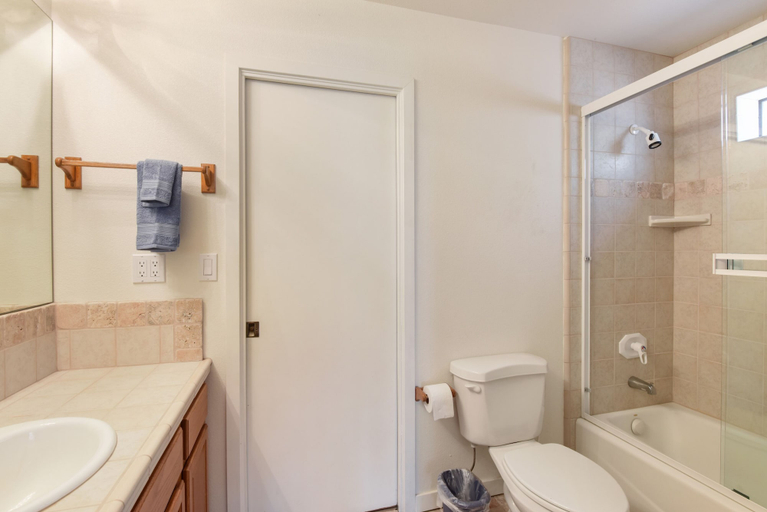 Bathroom 3, Tumbleweed Trails Deck & Hot Tub!, Washoe