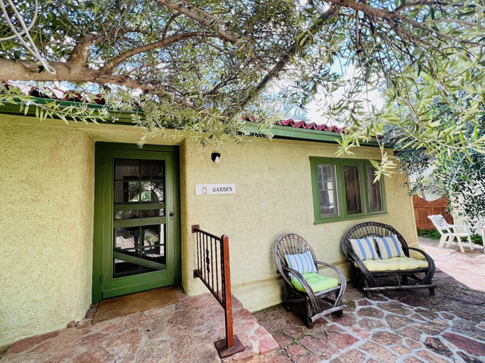 Exterior & Views 2, El Rancho Robles, Pinal