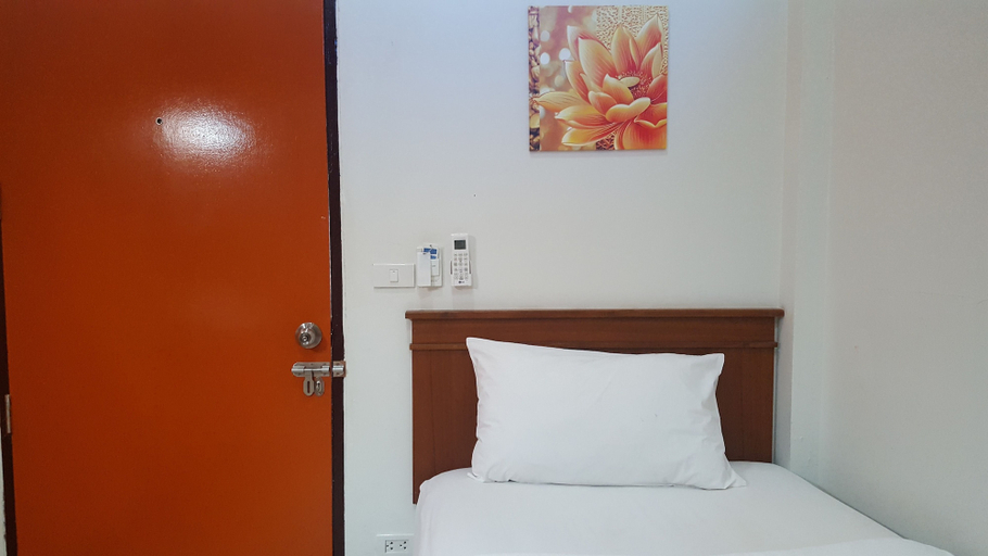 Bedroom 2, First & Frang Hotel, Ko Phangan