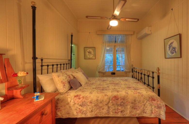 Bedroom 2, The Falls Montville, Maroochy