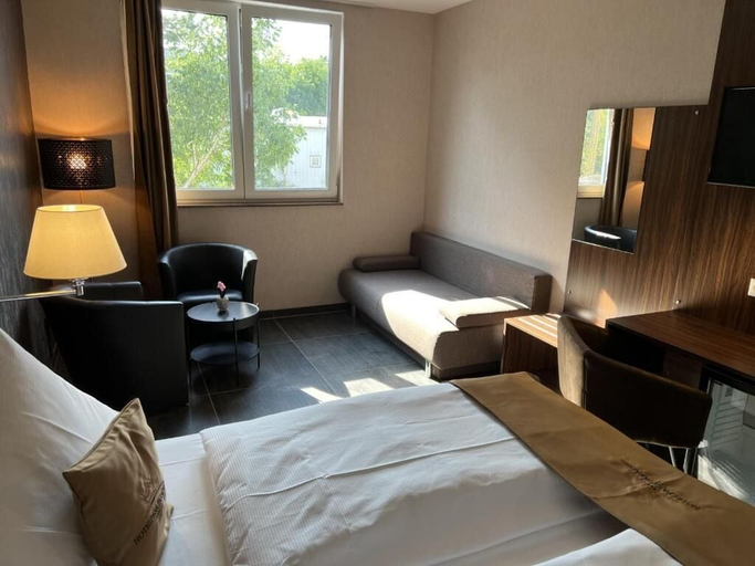 Bedroom 3, Hotel Pasa Paradies, Main-Kinzig-Kreis