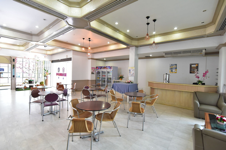 Food & Drinks 5, Thumrin Hotel, Muang Trang