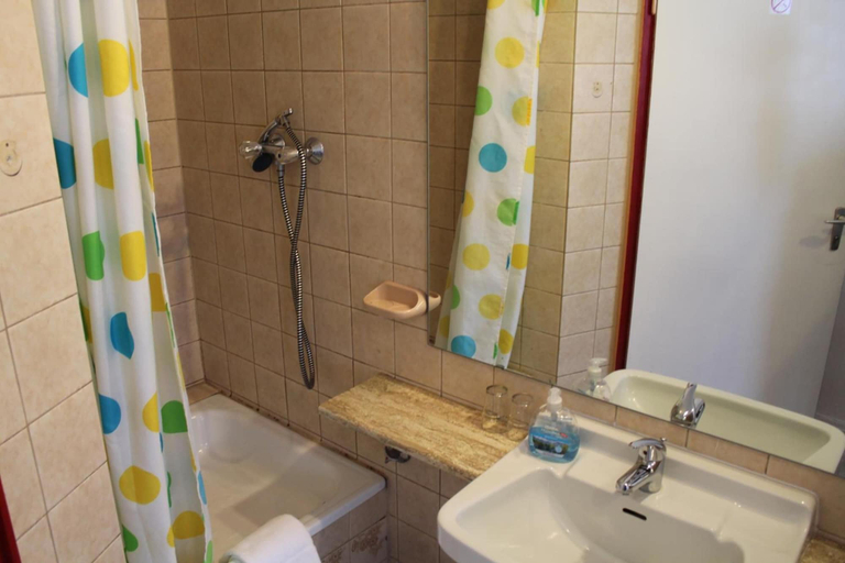 Bathroom 5, Hotel Lilienhof, Hamburg