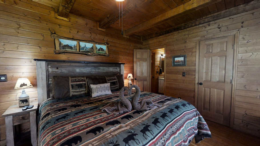 Bedroom 2, Chimney Ridge, Sevier