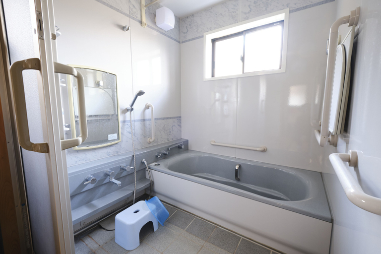 Bathroom 4, Vacation rentals -un-, Nachikatsuura