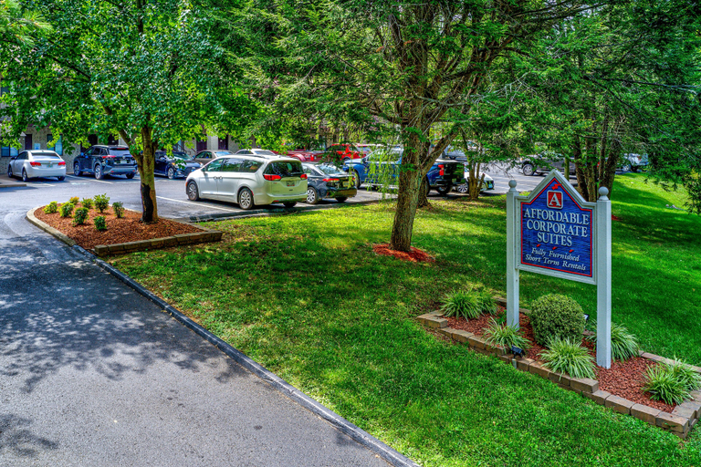 Others 5, Affordable Corporate Suites - Florist Road, Roanoke