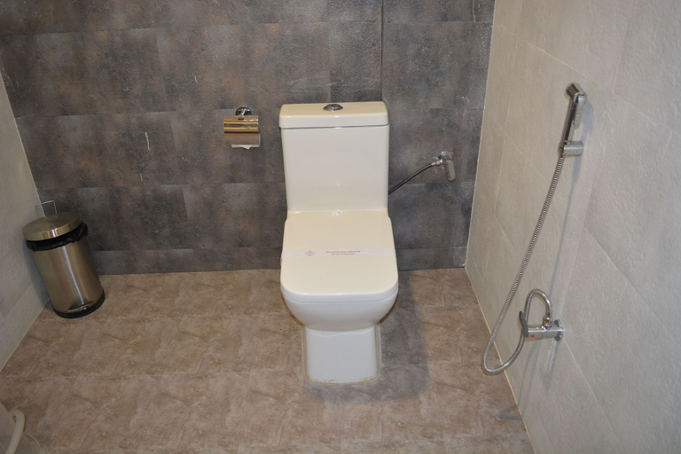 Bathroom 3, The Red Velvet Hotel, Patna
