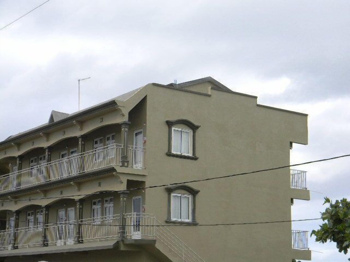 Exterior & Views 2, VillaOSoleil Apartments