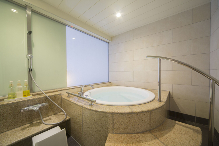 Bedroom 4, Kikunan Onsen UBL Hotel, Kumamoto