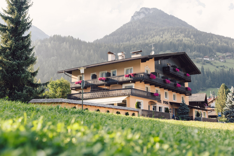 Exterior & Views 2, Posthotel, Bolzano