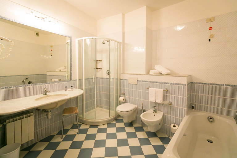 Bathroom 5, Hotel Milan Speranza Au Lac, Verbano-Cusio-Ossola