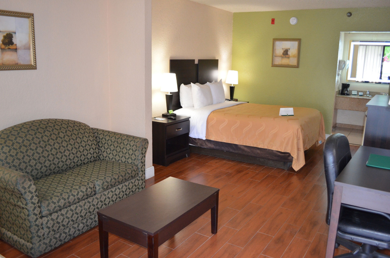 Bedroom 3, Quality Inn & Suites Orlando Airport, Orange