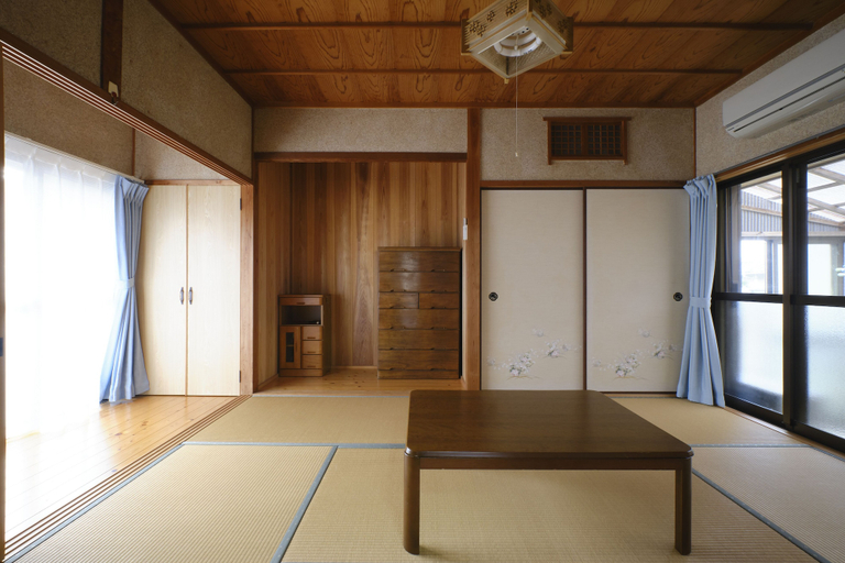 Others 5, Vacation rentals -un-, Nachikatsuura