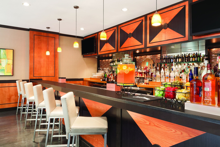Food & Drinks 5, Embassy Suites Louisville East, Jefferson