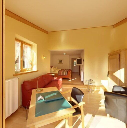 Bedroom 2, Hotel Jäger von Fall, Bad Tölz-Wolfratshausen