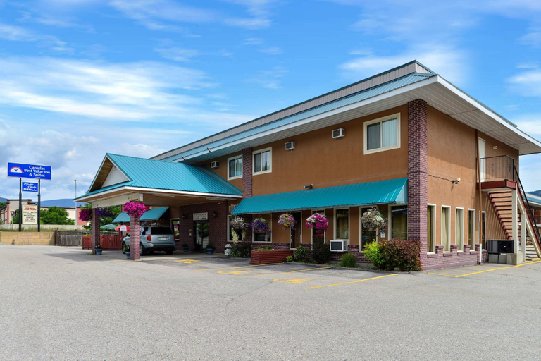 Exterior & Views 2, Canadas Best Value Inn & Suites Castlegar, Central Kootenay