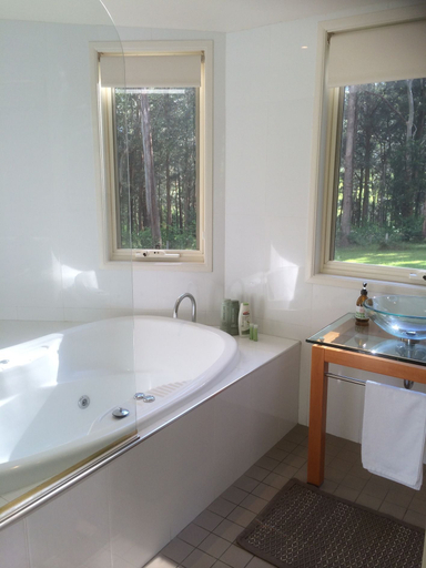Bathroom, The Haven at Berry, Shoalhaven - Pt B
