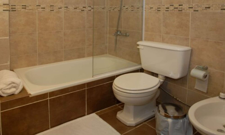 Bathroom 5, Monte Cervino Hotel & Spa, Bariloche