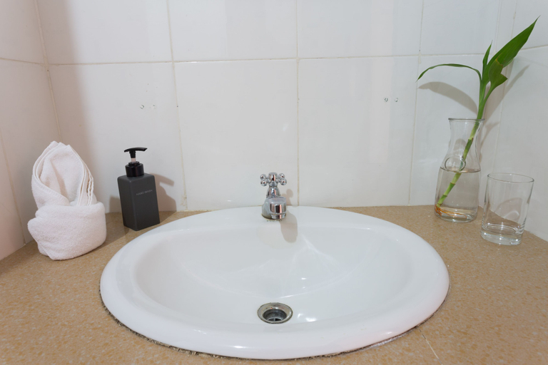 Bathroom 4, Babel Guesthouse, Siem Reap