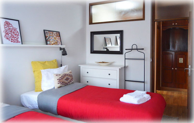 Bedroom 2, Country Apartment by JC, Porto