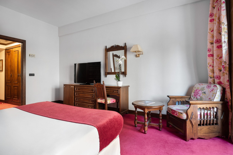 Bedroom 3, Eurostars Los Agustinos, La Rioja