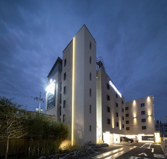 Exterior & Views 1, Centro Hotel, Chilgok