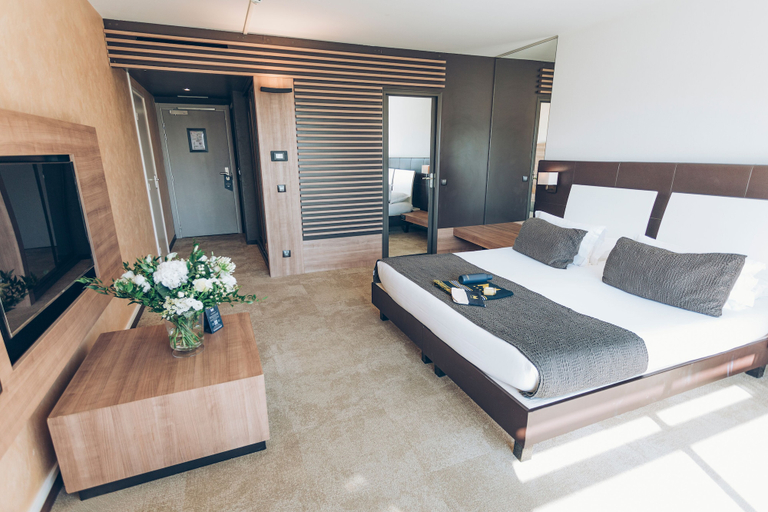 Bedroom 3, Mouratoglou Hotel & Resort, Alpes-Maritimes