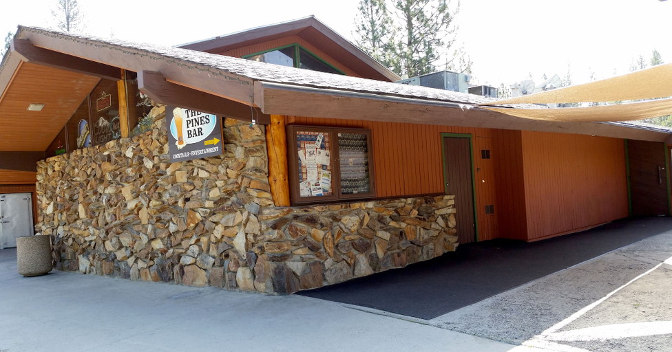 Exterior & Views 2, The Pines Resort, Madera