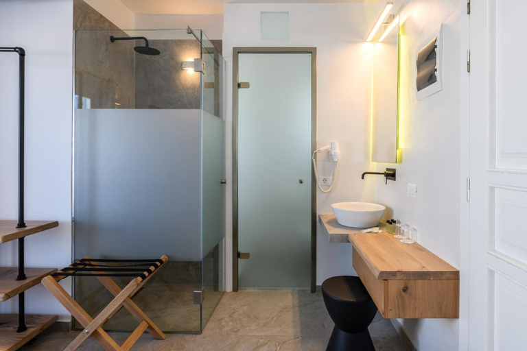Others 5, Magas Hotel, South Aegean