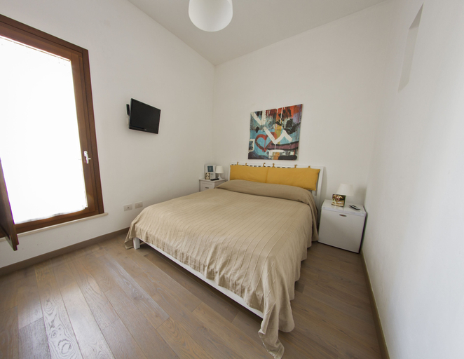 Bedroom 5, Bed & Breakfast Tra le Mura, Bari