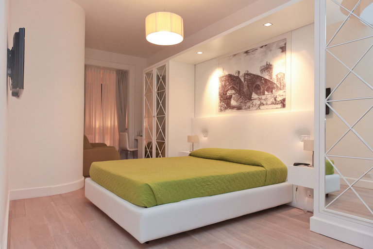 Bedroom 4, A Peace Of Rome, Rome
