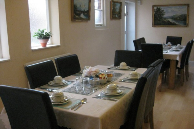 Food & Drinks, White House View Guest House, Oxfordshire
