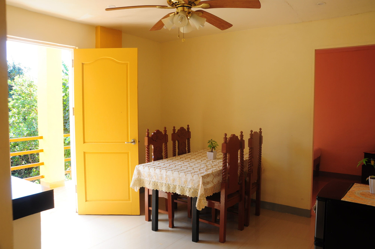 Others 5, Jim's Castle Inn, Coron