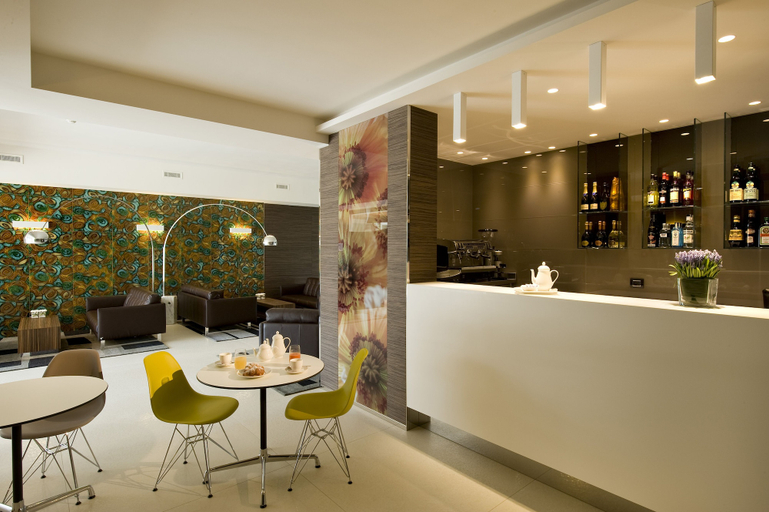 Food & Drinks 5, Viola Mhotel, Bergamo