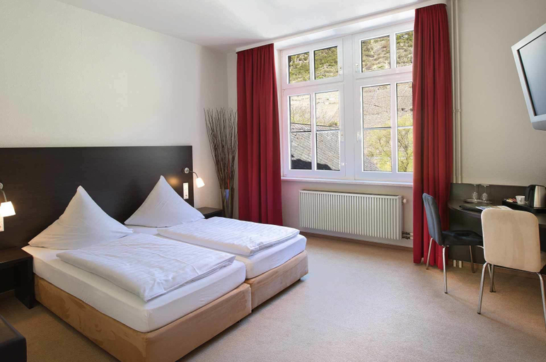 Bedroom 3, Hotel Altes Pfarrhaus, Cochem-Zell