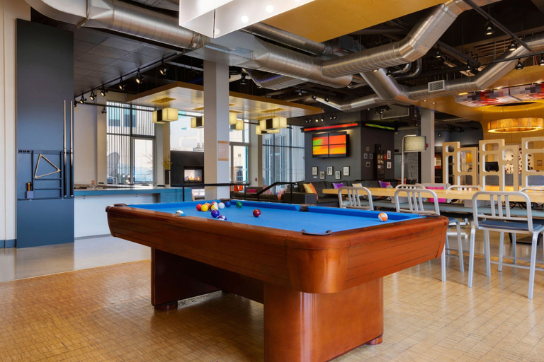 Food & Drinks 5, Aloft by Marriott Milwaukee Downtown, Milwaukee