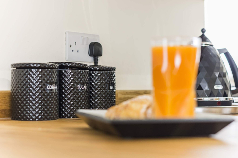 Food & Drinks, Orchid House Serviced Apartment, Hertfordshire