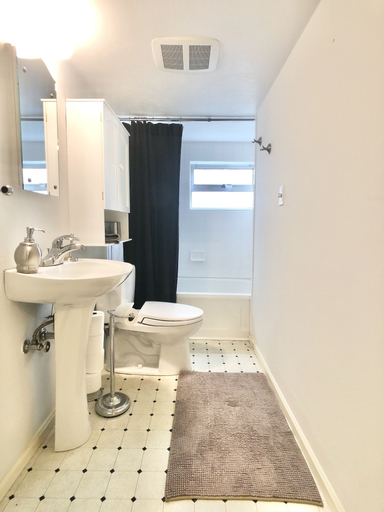 Bathroom 4, Seattle Vacation Home - Magnolia, Seattle