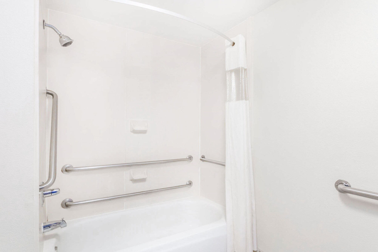 Bathroom 4, Howard Johnson by Wyndham Savannah GA, Chatham