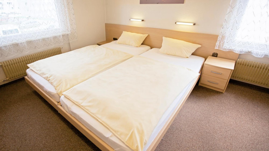 Bedroom 4, Hotel Victoria, Lörrach