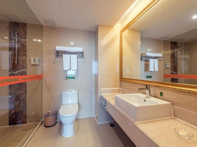 Bathroom 5, XINHAOMEI INTERNATIONAL HOTEL, Guangzhou
