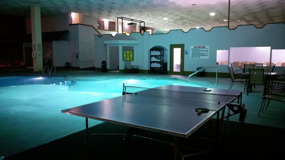 Sport & Beauty 2, Motel 6 Hastings NE, Adams