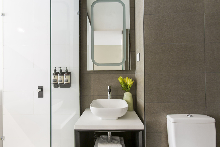 Bathroom 4, The Kingsford, an Ascend Collection Hotel, Hamilton