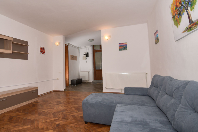 Others 5, Apartment Werkstatt, Brasov