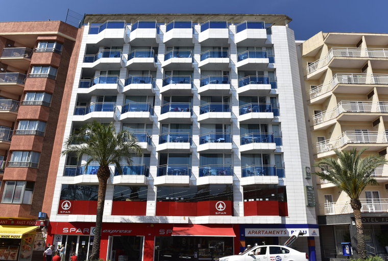 Exterior & Views 2, Apartaments Blau, Girona