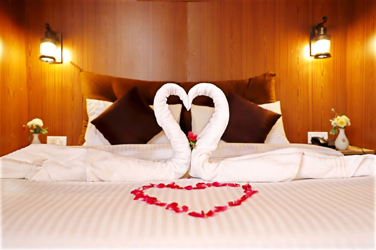 Bedroom 4, LaHermitage Resort, Garhwal